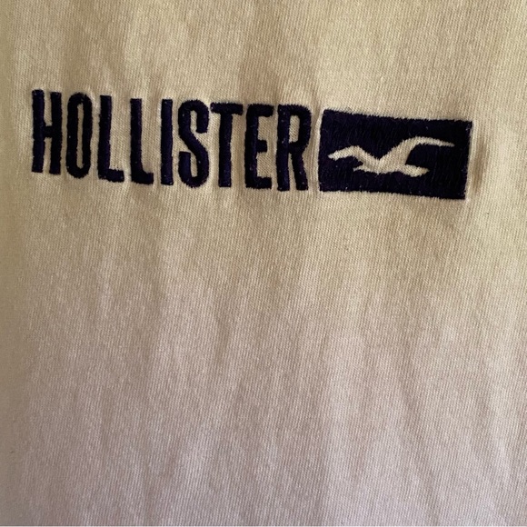 ☀️Hollister, Size XS, Ombré, Logo Graphic, Short Sleeve Top - Picture 5 of 10